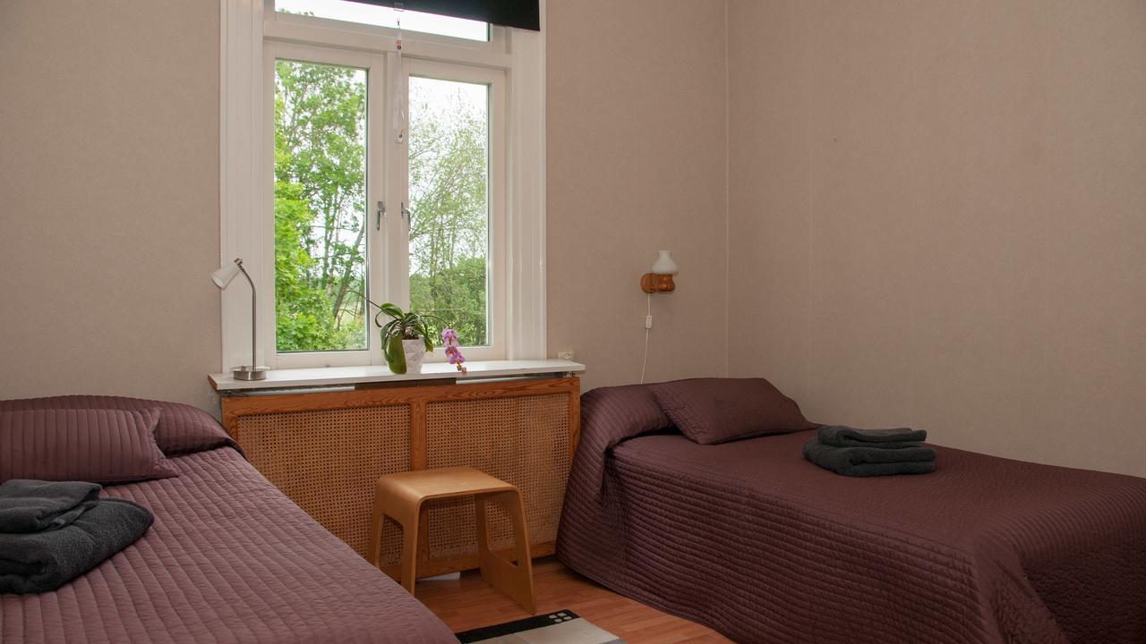 Ekeby I Bro Bed & Breakfast ภายนอก รูปภาพ